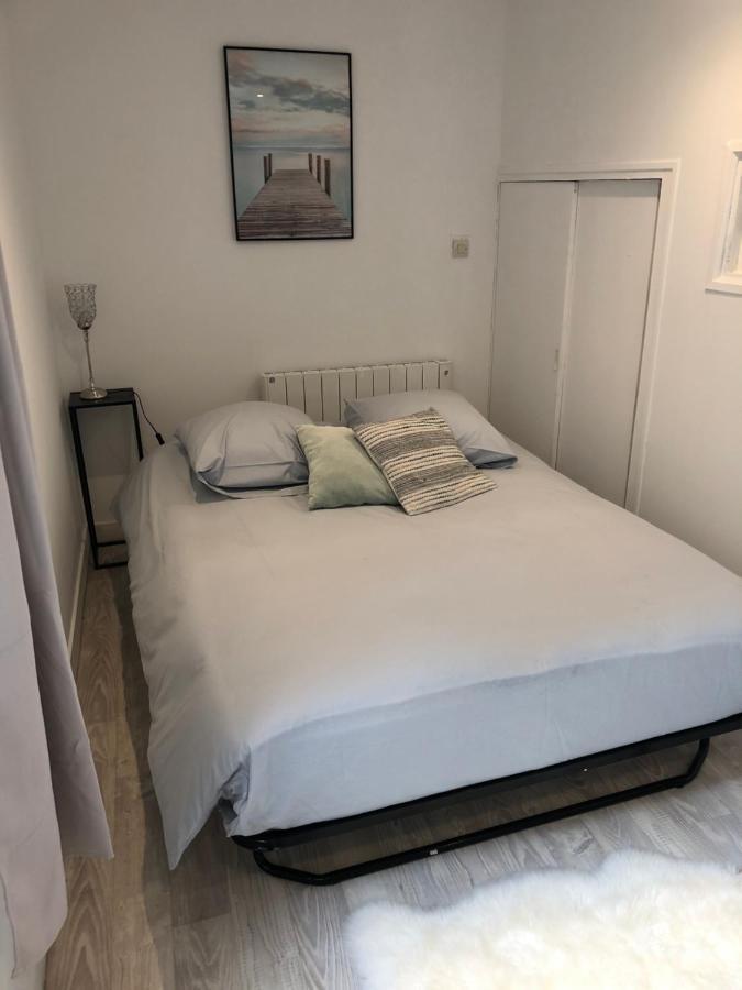 Apartmán L'Etape De La Tour Grand-Fougeray Exteriér fotografie
