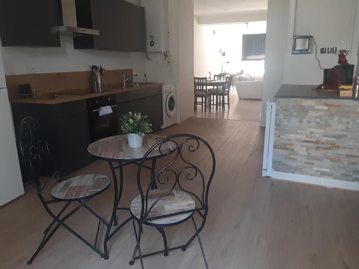 Apartmán L'Etape De La Tour Grand-Fougeray Exteriér fotografie